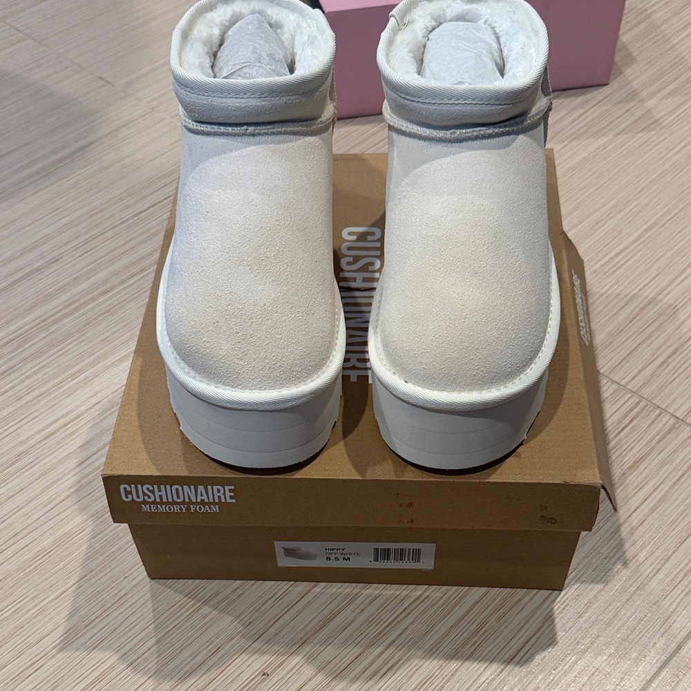 Cushionaire Women's White Ankle Booties